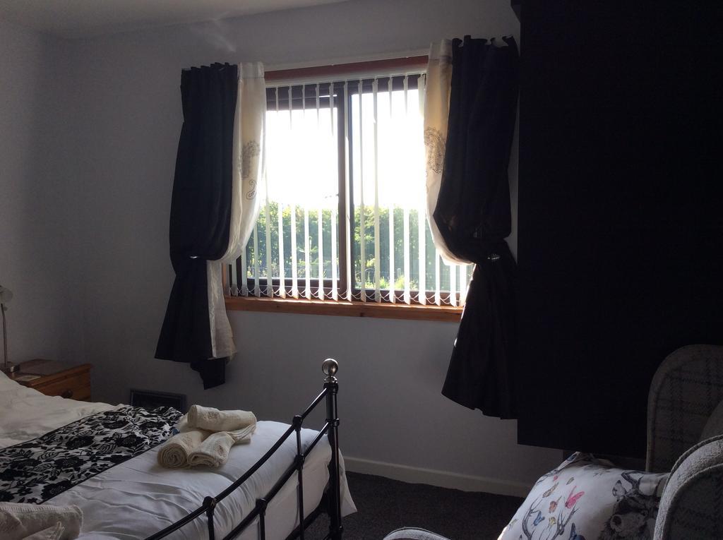 Rudan Guest House Ab53 6Uq New Deer ภายนอก รูปภาพ
