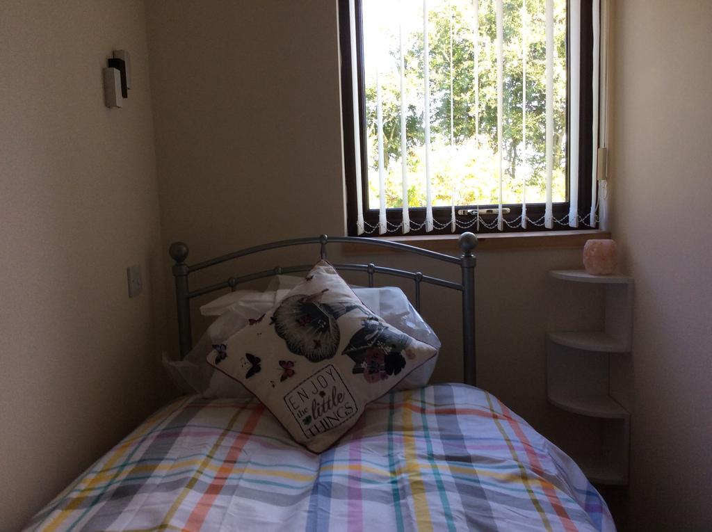 Rudan Guest House Ab53 6Uq New Deer ภายนอก รูปภาพ